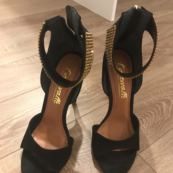 Stiletto shoes - Picture 1 of 2